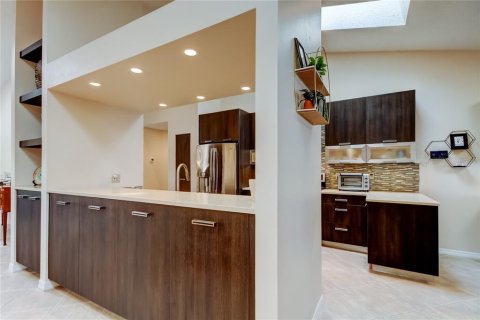 Casa en venta en Safety Harbor, Florida, 4 dormitorios, 282.24 m2 № 1907632 - foto 14