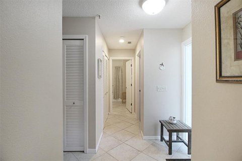 Copropriété à louer à Sarasota, Floride: 2 chambres, 104.98 m2 № 2298807 - photo 11