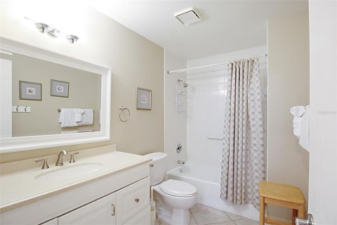 Copropriété à louer à Sarasota, Floride: 2 chambres, 104.98 m2 № 2298807 - photo 15