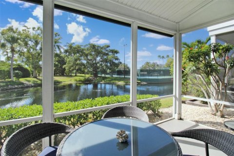 Copropriété à louer à Sarasota, Floride: 2 chambres, 104.98 m2 № 2298807 - photo 2