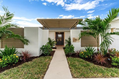 Villa ou maison à vendre à Clearwater, Floride: 4 chambres, 171.31 m2 № 2408078 - photo 2