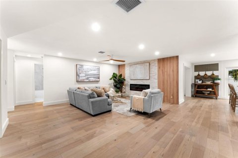 Villa ou maison à vendre à Clearwater, Floride: 4 chambres, 171.31 m2 № 2408078 - photo 12