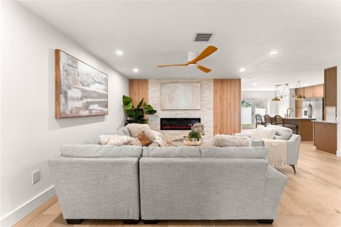 Villa ou maison à vendre à Clearwater, Floride: 4 chambres, 171.31 m2 № 2408078 - photo 15