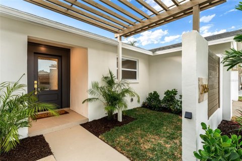 Villa ou maison à vendre à Clearwater, Floride: 4 chambres, 171.31 m2 № 2408078 - photo 4