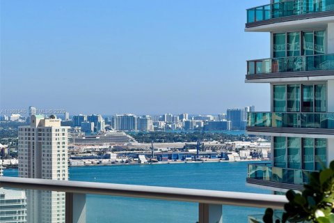 Condo in Miami, Florida, 3 bedrooms № 2080129 - photo 28