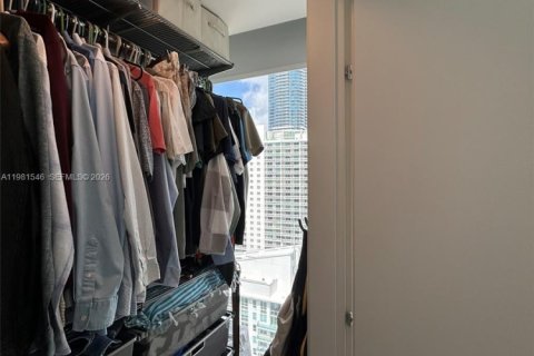 Condo in Miami, Florida, 3 bedrooms № 2080129 - photo 21