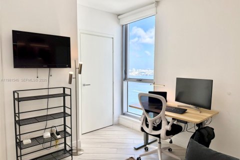 Condo in Miami, Florida, 3 bedrooms № 2080129 - photo 24