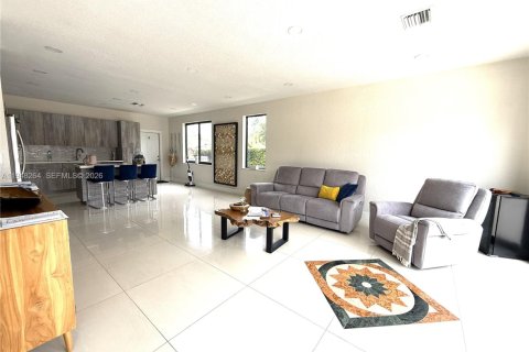 Купить виллу или дом в Майами, Флорида 4 спальни, 319.49м2, № 2005476 - фото 8