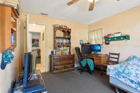 House in Casselberry, Florida 3 bedrooms, 165.46 sq.m. № 1640490 - photo 24