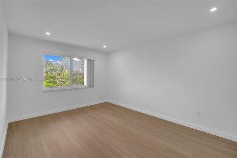 Купить кондоминиум в Майами, Флорида 1 спальня, 66.15м2, № 2087318 - фото 13