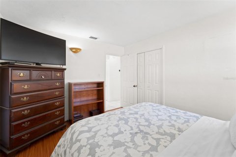 House in Saint Petersburg, Florida 2 bedrooms, 118.08 sq.m. № 1626093 - photo 21