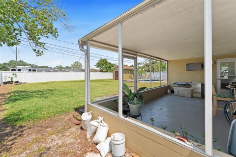 House in Saint Petersburg, Florida 2 bedrooms, 118.08 sq.m. № 1626093 - photo 28