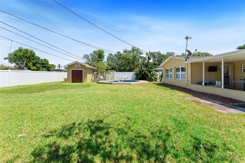 House in Saint Petersburg, Florida 2 bedrooms, 118.08 sq.m. № 1626093 - photo 29