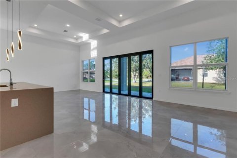Villa ou maison à louer à North Port, Floride: 4 chambres, 200.02 m2 № 2418606 - photo 9