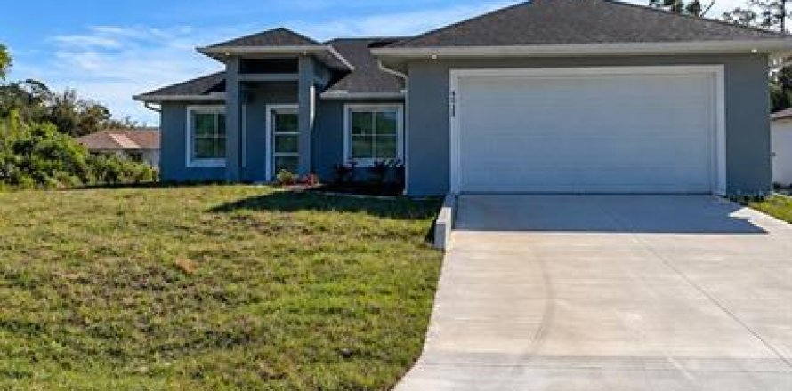 Villa ou maison à North Port, Floride 4 chambres, 200.02 m2 № 2418606