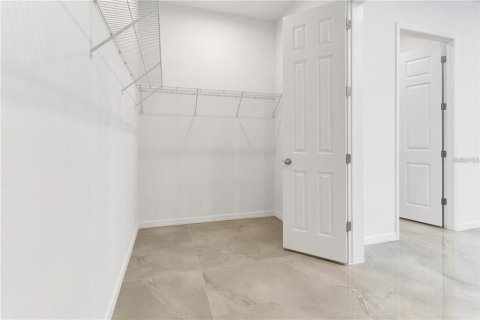 Villa ou maison à louer à North Port, Floride: 4 chambres, 200.02 m2 № 2418606 - photo 23