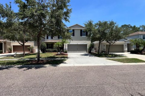 Casa en venta en Kissimmee, Florida, 4 dormitorios, 256.5 m2 № 1747022 - foto 1