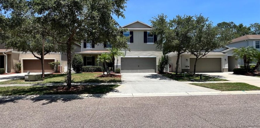 Casa en Kissimmee, Florida 4 dormitorios, 256.5 m2 № 1747022