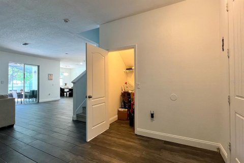 Casa en venta en Kissimmee, Florida, 4 dormitorios, 256.5 m2 № 1747022 - foto 9