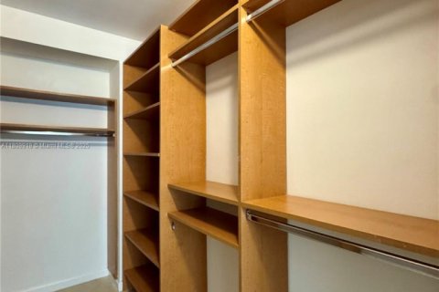 Condominio en alquiler en Bal Harbour, Florida, 2 dormitorios, 107.12 m2 № 1865612 - foto 20