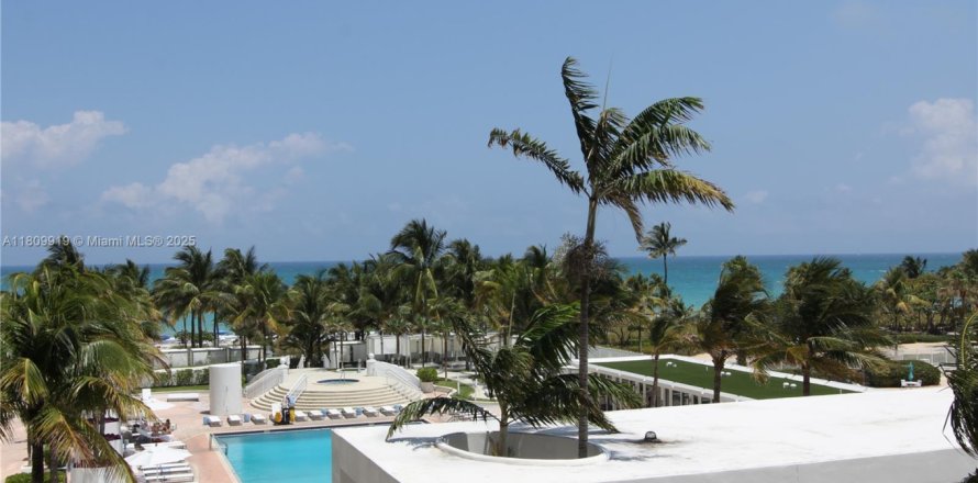 Condominio en Bal Harbour, Florida, 2 dormitorios  № 1865612