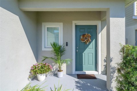 House in Zephyrhills, Florida 3 bedrooms, 139.35 sq.m. № 2416861 - photo 3