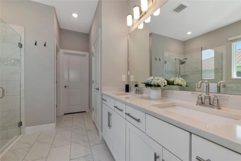 House in Bradenton, Florida 3 bedrooms, 155.52 sq.m. № 2109300 - photo 24