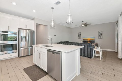 House in Bradenton, Florida 3 bedrooms, 155.52 sq.m. № 2109300 - photo 14