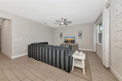 House in Bradenton, Florida 3 bedrooms, 155.52 sq.m. № 2109300 - photo 8