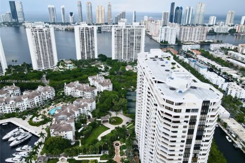 Condo in Aventura, Florida, 3 bedrooms  № 1937904 - photo 22
