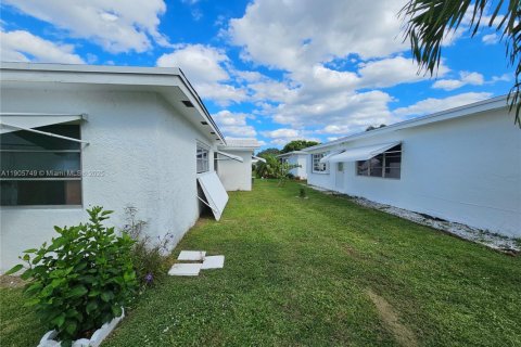 Villa ou maison à vendre à Boynton Beach, Floride: 2 chambres, 132.66 m2 № 2013276 - photo 22