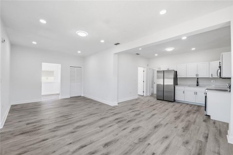 Villa ou maison à vendre à Saint Petersburg, Floride: 3 chambres, 127.83 m2 № 2103041 - photo 6