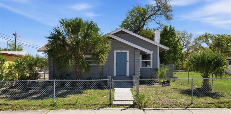 Villa ou maison à Saint Petersburg, Floride 3 chambres, 127.83 m2 № 2103041
