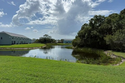 Townhouse in Tampa, Florida 2 bedrooms, 112.97 sq.m. № 2117345 - photo 23
