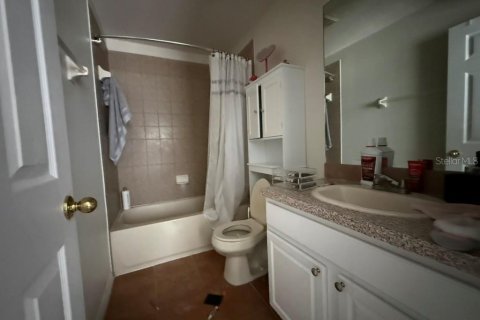 Townhouse in Tampa, Florida 2 bedrooms, 112.97 sq.m. № 2117345 - photo 16