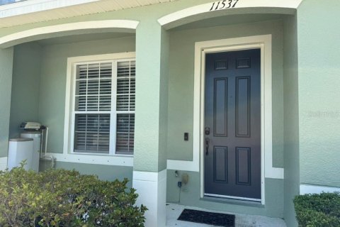 Townhouse in Tampa, Florida 2 bedrooms, 112.97 sq.m. № 2117345 - photo 3