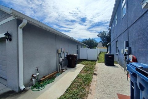Casa en venta en Haines City, Florida, 4 dormitorios, 165.18 m2 № 1900378 - foto 4