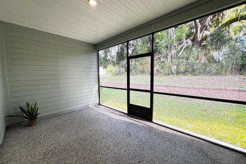Villa ou maison à louer à Dunnellon, Floride: 4 chambres, 212.75 m2 № 2378288 - photo 4