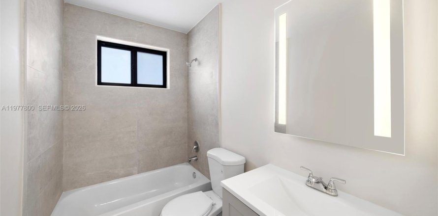 Apartment in Hialeah, Florida 1 bedroom, 55.74 sq.m. № 2041977