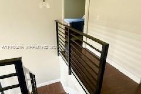 Купить виллу или дом в Майами, Флорида 4 спальни, 217.58м2, № 2051022 - фото 10