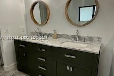 Купить виллу или дом в Майами, Флорида 4 спальни, 217.58м2, № 2051022 - фото 24