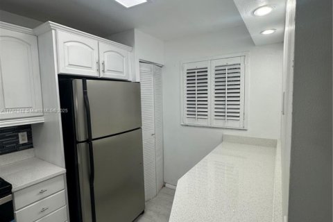 Condominio en venta en Miami, Florida, 2 dormitorios, 88.81 m2 № 1868735 - foto 5