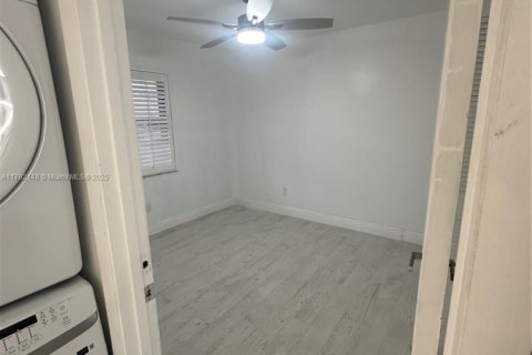 Condominio en venta en Miami, Florida, 2 dormitorios, 88.81 m2 № 1868735 - foto 18