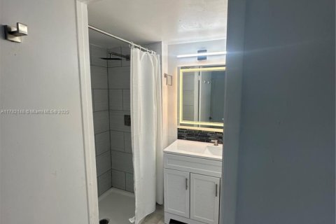 Condominio en venta en Miami, Florida, 2 dormitorios, 88.81 m2 № 1868735 - foto 13