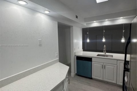 Condominio en venta en Miami, Florida, 2 dormitorios, 88.81 m2 № 1868735 - foto 7