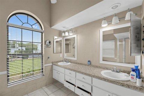 Villa ou maison à vendre à Orlando, Floride: 3 chambres, 214.7 m2 № 2425317 - photo 17