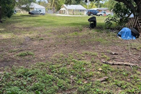 Commercial property in Miami, Florida № 1704699 - photo 24