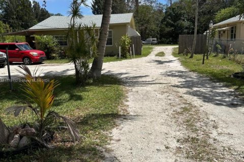 Commercial property in Miami, Florida № 1704699 - photo 18