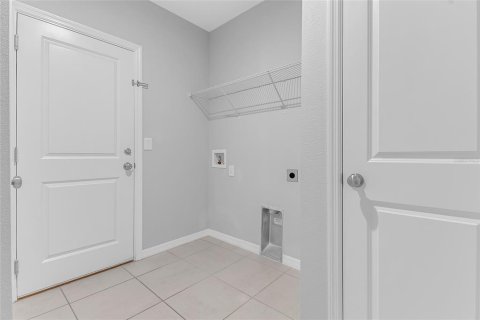 Villa ou maison à vendre à Kissimmee, Floride: 3 chambres, 140.28 m2 № 2408913 - photo 18