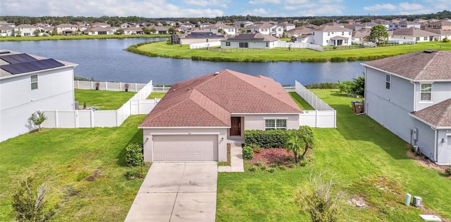 Villa ou maison à Kissimmee, Floride 3 chambres, 140.28 m2 № 2408913
